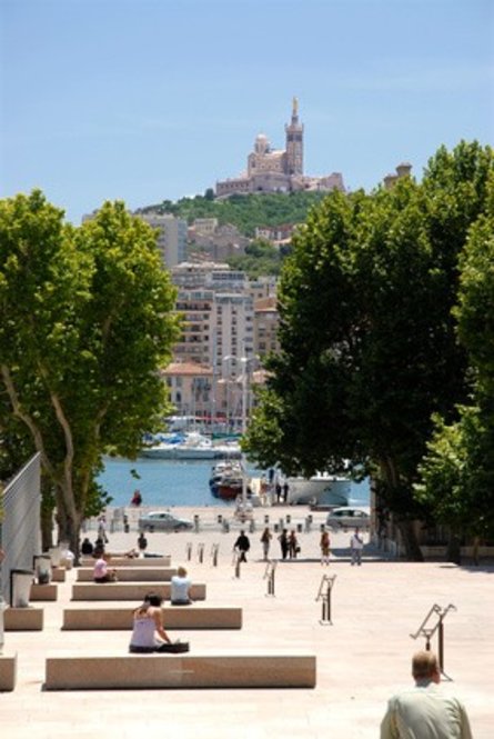 MARSEILLE - Démarrage des travaux de réaménagement du Vieux Port